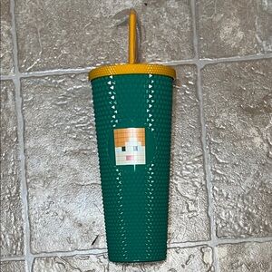 NWOT Minecraft Green and Yellow Kids Tumbler